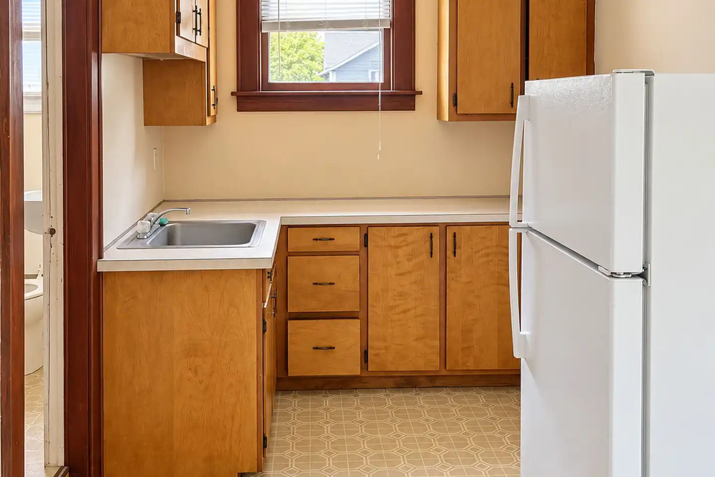 52 Trinity St unit 3 - New Britain, CT 06051 | ApartmentGuide.com