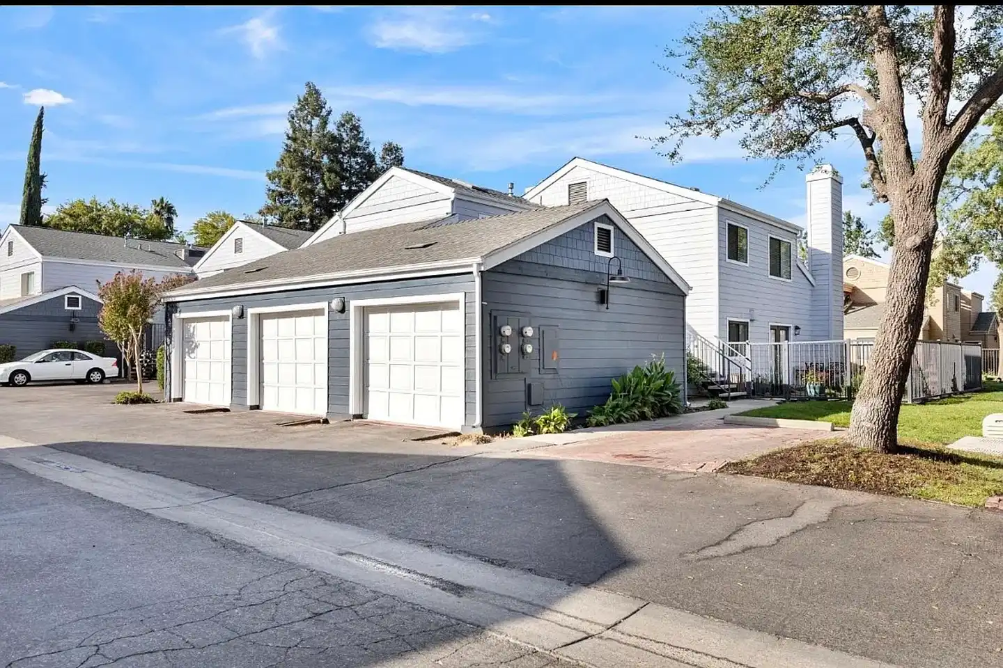 Villaggio Homes - Fresno, CA 93720 | ApartmentGuide.com
