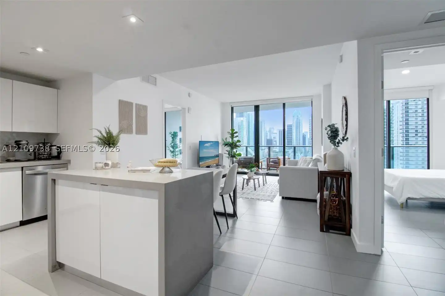 1600 NE 1st Ave #2207 - Miami, FL 33132 | ApartmentGuide.com
