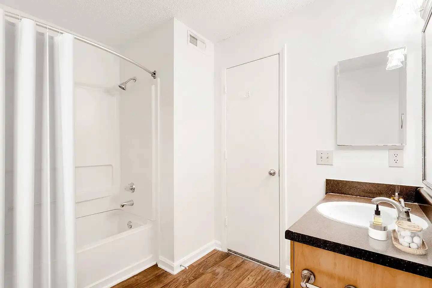 The Parke at Trinity - Raleigh, NC 27607 | ApartmentGuide.com