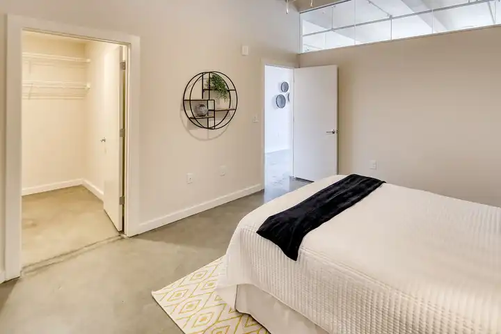 model tobacco apartments Lofts - 1100 Richmond Hwy Richmond VA (4 units available) Model Tobacco Lofts - 1100