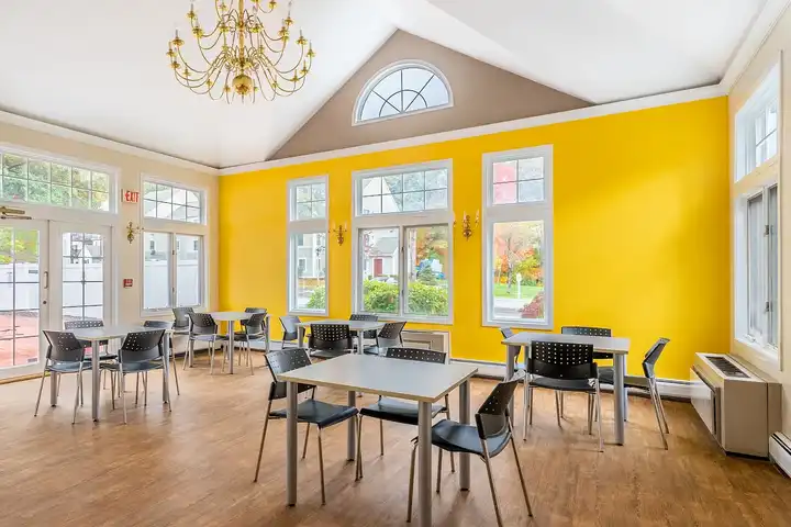 Littlebrook Apartments - Hudson, MA 01749 | ApartmentGuide.com