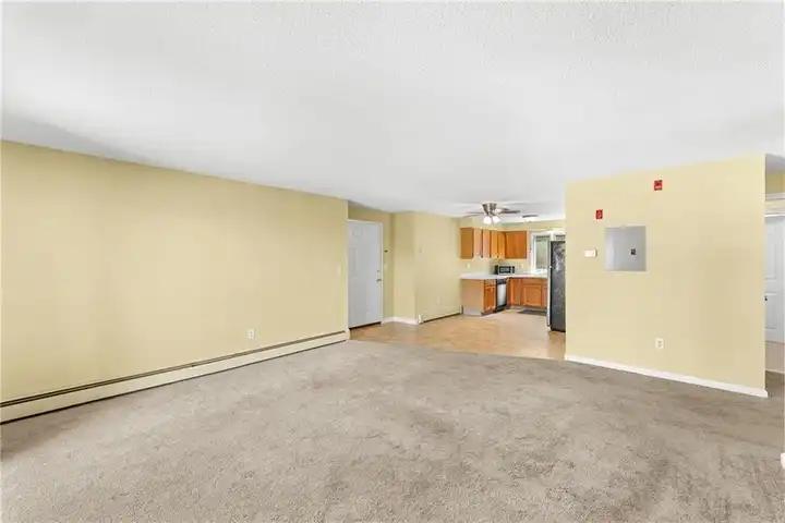 283 Privilege St #4 - Woonsocket, RI 02895 | ApartmentGuide.com