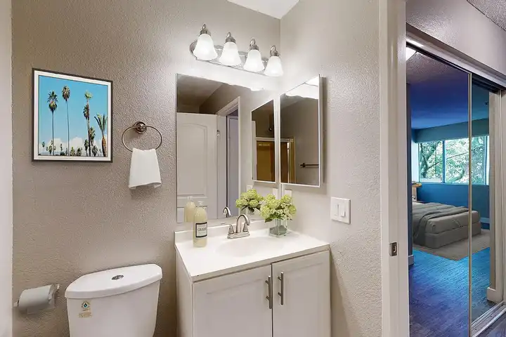 Paramount Villas Aparments - Paramount, CA 90723 | ApartmentGuide.com
