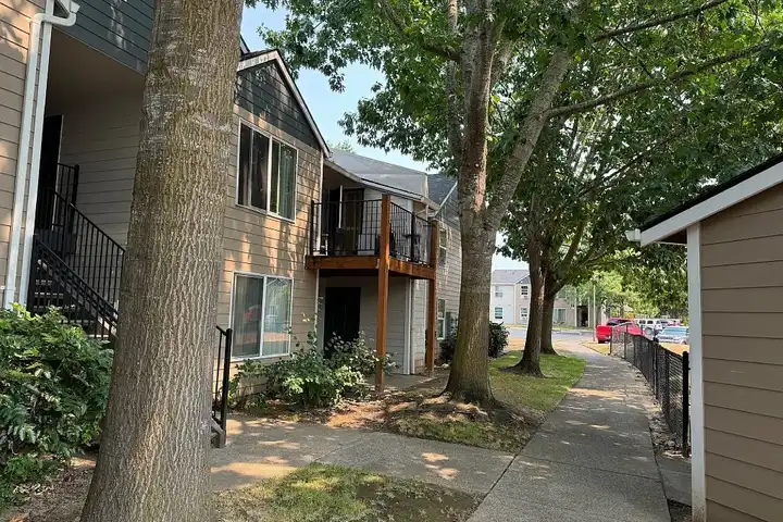 Berry Ridge - Gresham, OR 97030 | ApartmentGuide.com
