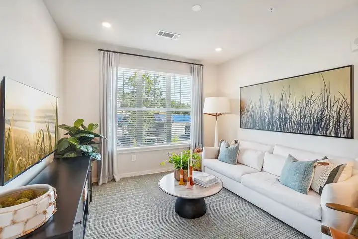 Colina Ranch Hill - San Antonio, FL 33576 | ApartmentGuide.com