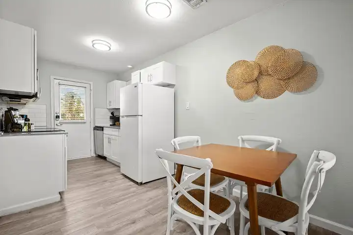 The Canopy at South Congress - Austin, TX 78745 | ApartmentGuide.com