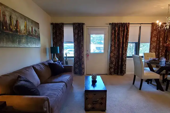 Hillendale Gate - Parkville, MD 21234 | ApartmentGuide.com