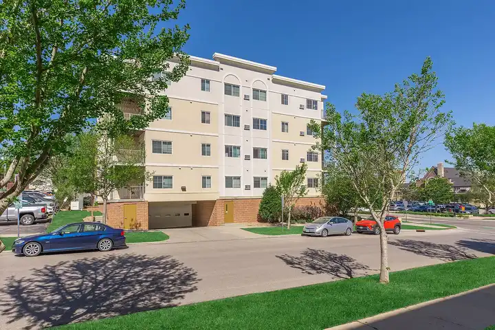The Hamilton - Rochester, MN 55902 | ApartmentGuide.com