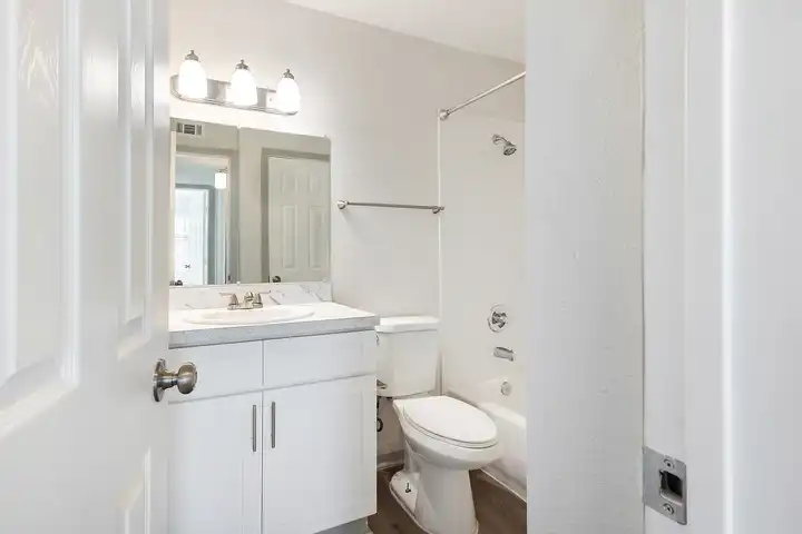 Timber Ridge - Houston, TX 77013 | ApartmentGuide.com