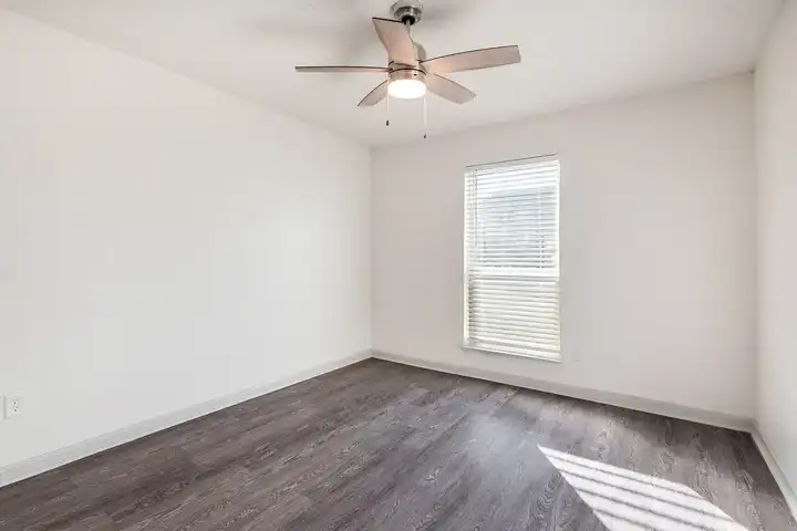 Timber Ridge - Houston, TX 77013 | ApartmentGuide.com
