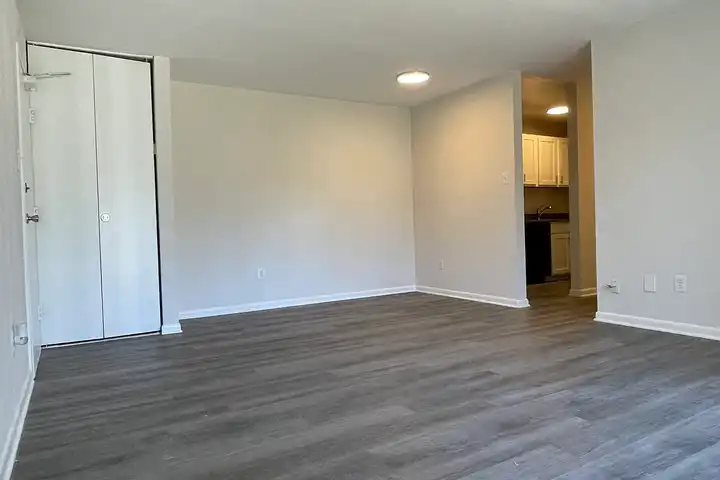 Blue Ridge Crossing Apartments & Townhomes - Charlottesville, VA 22901 ...