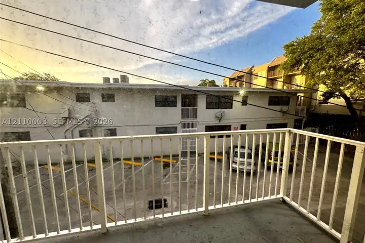 1525 NE 135th St #14 - North Miami, FL 33161 | ApartmentGuide.com