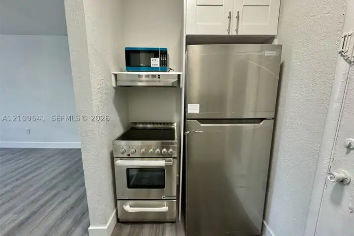 218 Santillane Ave #14 - Coral Gables, FL 33134 | ApartmentGuide.com