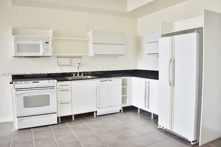 690 SW 1st Ct #2325 - Miami, FL 33130 | ApartmentGuide.com