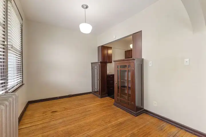 Butler Place Apartments - Indianapolis, IN 46219 | ApartmentGuide.com