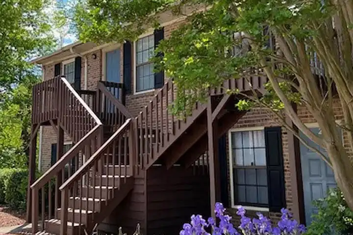 Linville Ridge Apartments - Winston-Salem, NC 27101 | ApartmentGuide.com