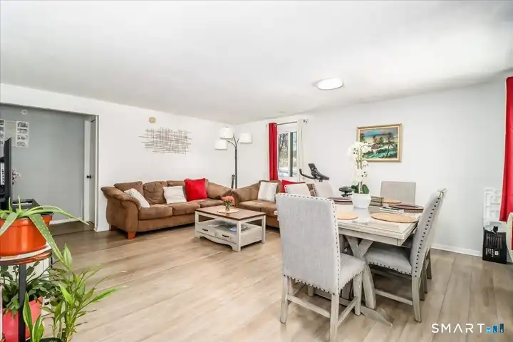 Apartments for Rent at 7 Padanaram Rd