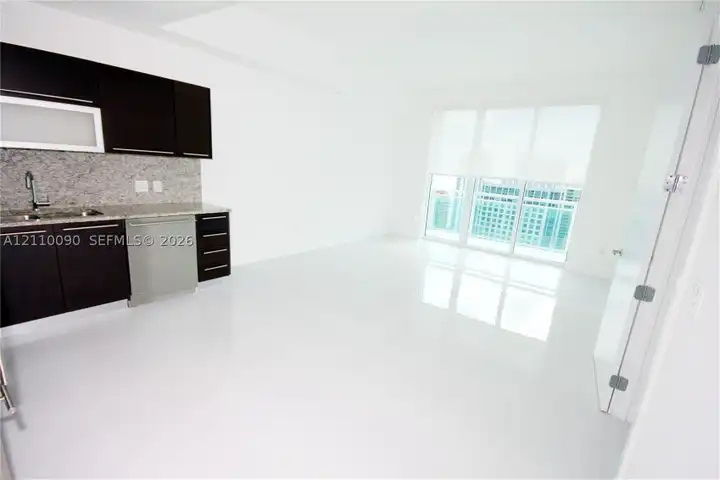 950 Brickell Bay Dr #4109 - Miami, FL 33131 | ApartmentGuide.com