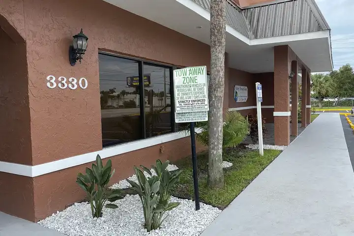 3883 W Colonial Dr Orlando Fl 32808