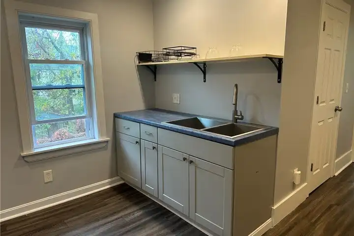 716 West Ave - Buffalo, NY 14213 | ApartmentGuide.com