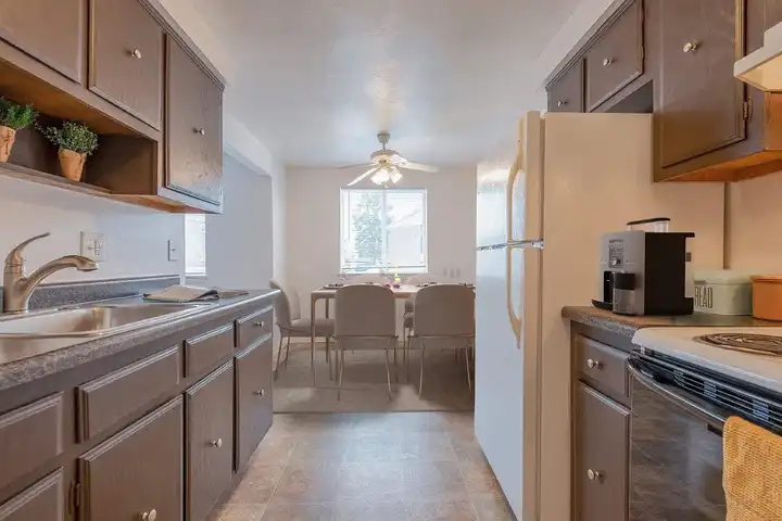 East Ridge Manor Apartment Homes - Rochester, NY 14622 | ApartmentGuide.com