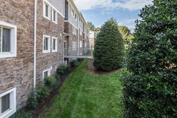 614 Oakland Hills Dr - Arnold, MD 21012 | ApartmentGuide.com