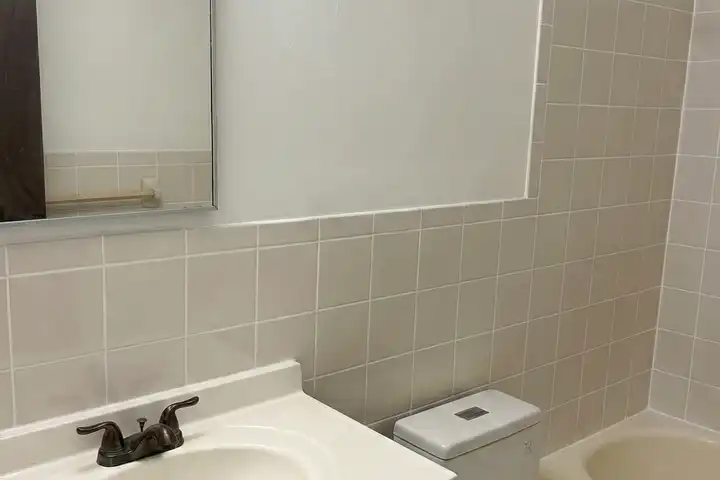 1867 N Taylor Rd unit 108 - Cleveland, OH 44112 | ApartmentGuide.com