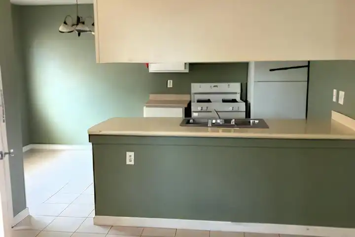 516 Indiana St SE unit B - Albuquerque, NM 87108 | ApartmentGuide.com