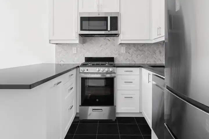 421 W 57th St #2-C - New York, NY 10019 | ApartmentGuide.com