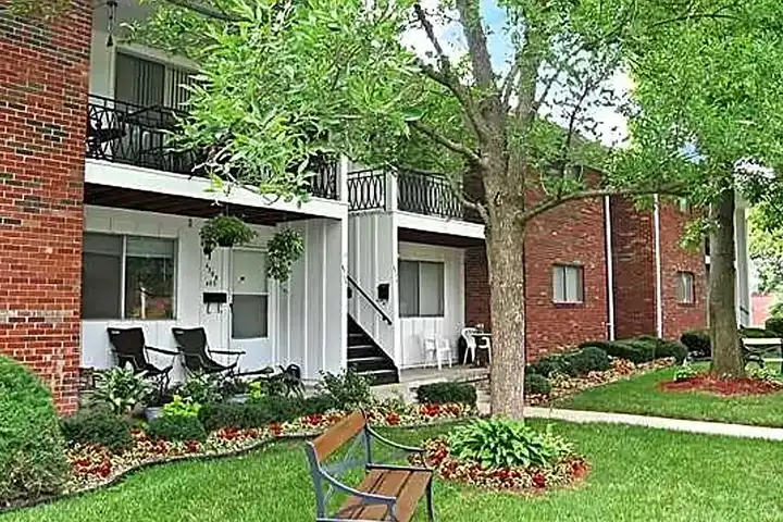 Colonial Gardens Overland Park
