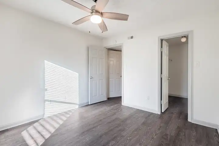 Timber Ridge - Houston, TX 77013 | ApartmentGuide.com