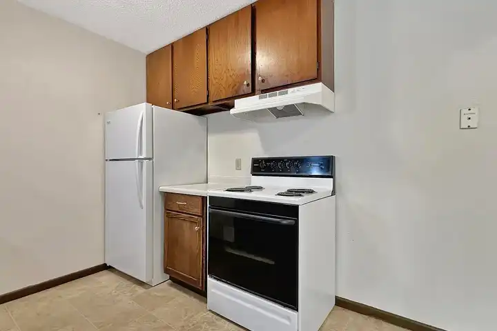 Wheelock Ridge Villa - Saint Paul, MN 55130 | ApartmentGuide.com