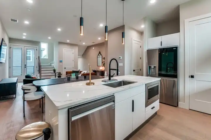 145 N Henderson Ave #104 - Dallas, TX 75214 | ApartmentGuide.com