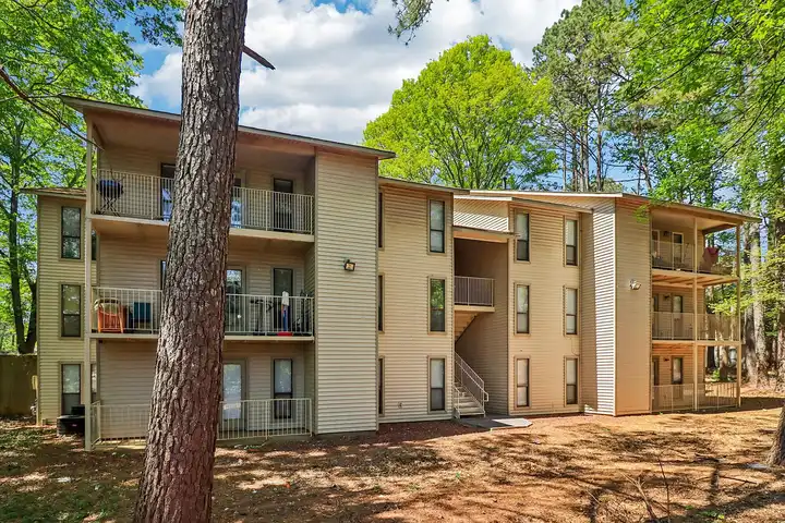 East Perimeter Pointe Apartments - Decatur, GA 30035 | ApartmentGuide.com