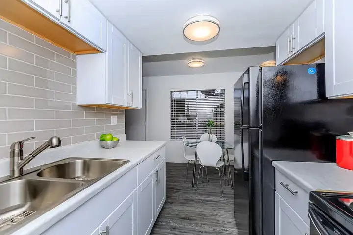 Palisade Park Aparments - Phoenix, AZ 85015 | ApartmentGuide.com
