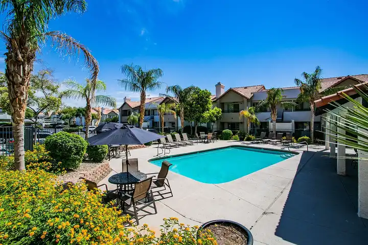 The Del Rey - Las Vegas, NV 89146 | ApartmentGuide.com