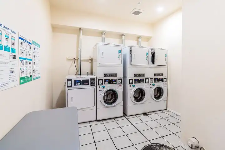 aPodment Suites at Genoa ! Central District - Seattle, WA 98144 ...