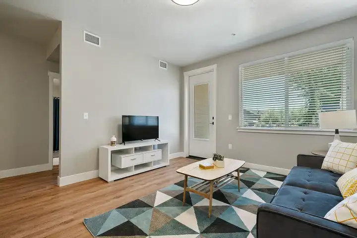 Rosewood and Rosewood Premier - Boise, ID 83704 | ApartmentGuide.com