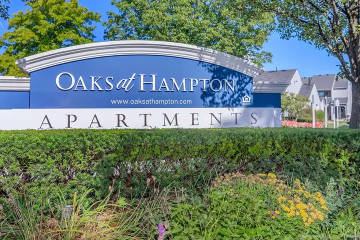 Oaks at Hampton - Rochester Hills, MI 48307 | ApartmentGuide.com
