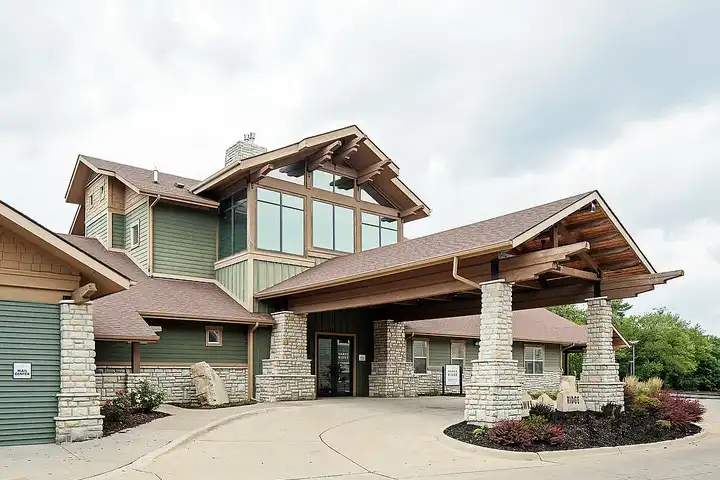 Hawks Ridge - Iowa City, IA 52246 | ApartmentGuide.com