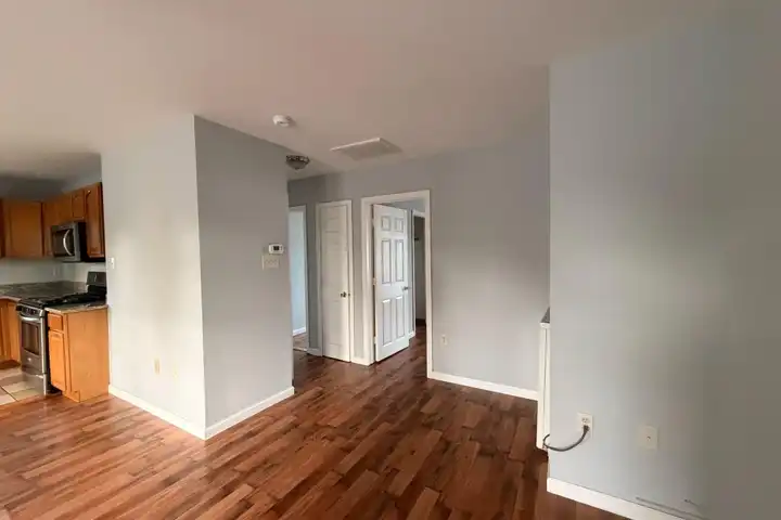 7 E Mill Rd #D - Maple Shade, NJ 08052 | ApartmentGuide.com