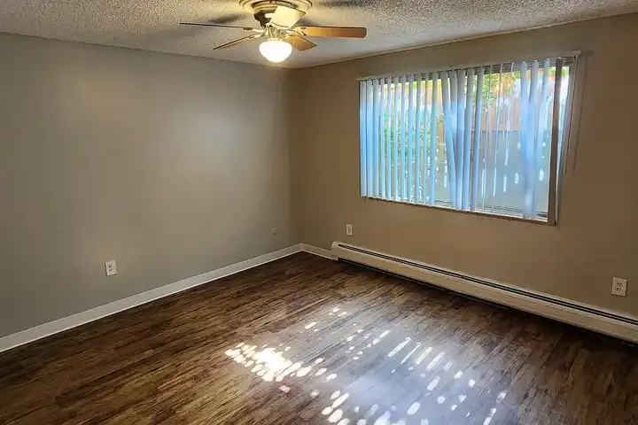 Crestview Apartments - Arvada, CO 80004 | ApartmentGuide.com