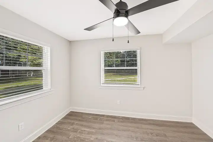 Village Green Apartment Homes - Wilmington, NC 28403 | ApartmentGuide.com