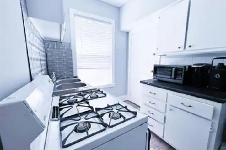 128 Stonewall St #1 - Memphis, TN 38104 | ApartmentGuide.com