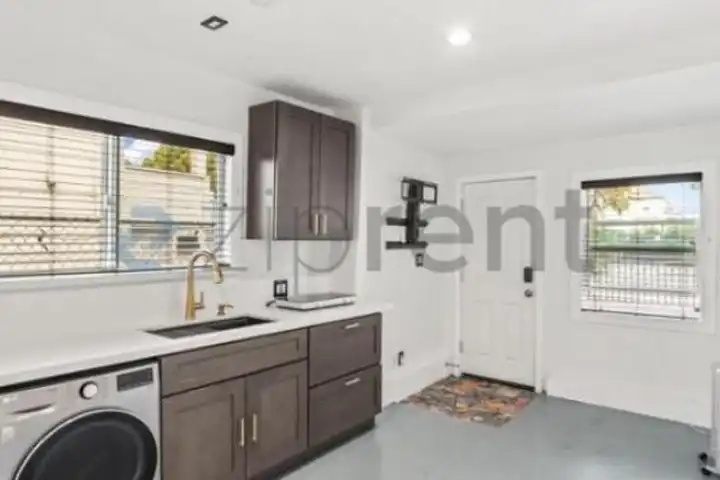 1006 Chester St - Oakland, CA 94607 | ApartmentGuide.com