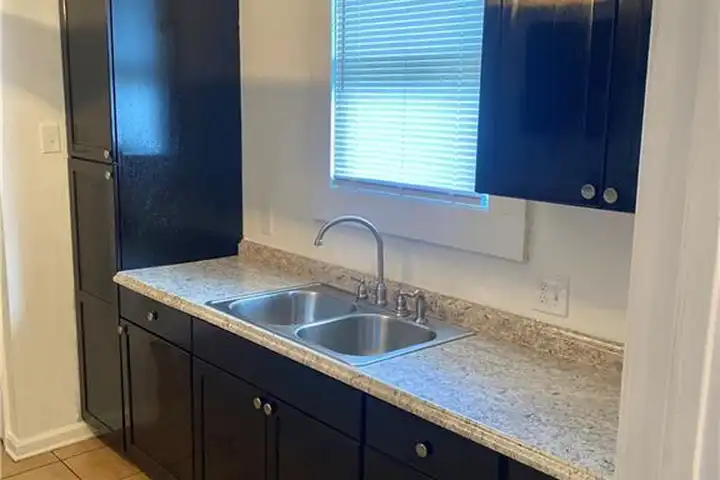 3008 Monroe St - New Orleans, LA 70118 | ApartmentGuide.com