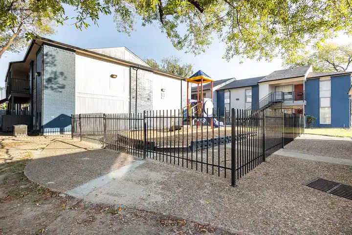 Timber Ridge - Houston, TX 77013 | ApartmentGuide.com