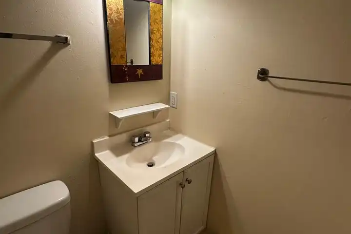 207 S Union St unit 207 South Union St #8 - Burlington, VT 05401 ...