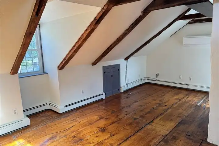 19 King St #4 - East Greenwich, RI 02818 | ApartmentGuide.com
